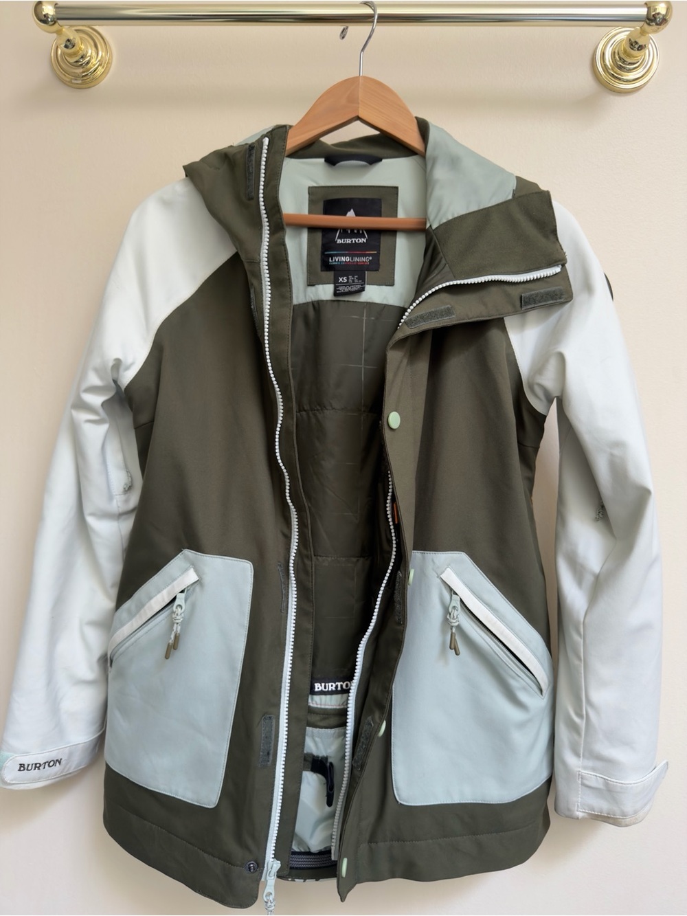Burton Olive Green and Cream Hooded Ski Jacket